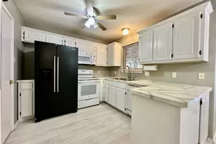 205 N Meadowview Dr, Waxahachie, TX 75165 - Photo 8