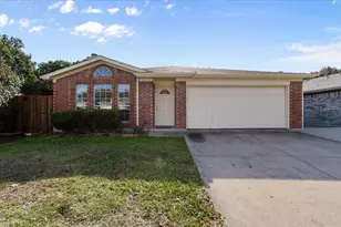 3744 Chaddybrook Ln, Fort Worth, TX 76137 - Photo 2