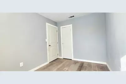 8525 Oak Haven Lane, Dallas, TX 75217 - Photo 8