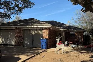 1416 Briar Cir, Crowley, TX 76036 - Photo 2