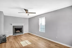 1915 Shaw St, Dallas, TX 75212 - Photo 4