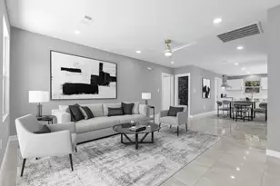 526 SE 11th, Grand Prairie, TX 75051 - Photo 1