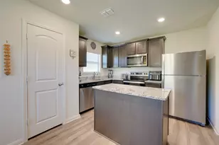 112 Bovine Dr, Newark, TX 76071 - Photo 10