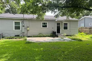 2211 Muret St, Irving, TX 75062 - Photo 16