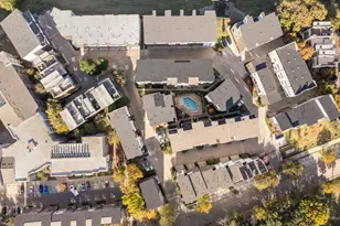 381 E Greenbriar Ln, Dallas, TX 75203 - Photo 36