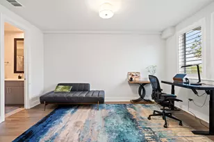 381 E Greenbriar Ln, Dallas, TX 75203 - Photo 20