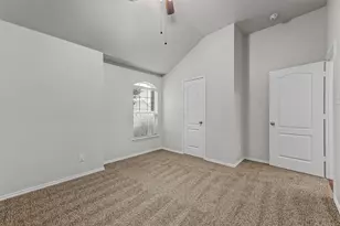 2008 Cattle Creek Rd, Fort Worth, TX 76134 - Photo 12