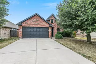 2008 Cattle Creek Rd, Fort Worth, TX 76134 - Photo 1