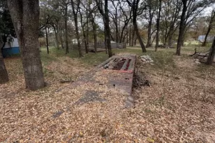 236 Oakgrove Cir, Elm Mott, TX 76640 - Photo 10