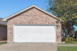 1249 Kielder Cir, Fort Worth, TX 76134 - Photo 4