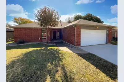 6544 Meadowlark Lane E, Watauga, TX 76148 - Photo 2