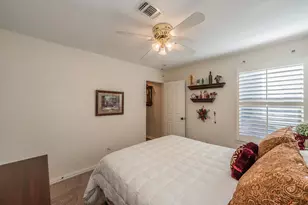 2305 Bridgeton Ln, Bedford, TX 76021 - Photo 18