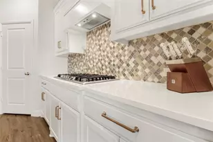 9524 Ocelot Ct, Godley, TX 76044 - Photo 10