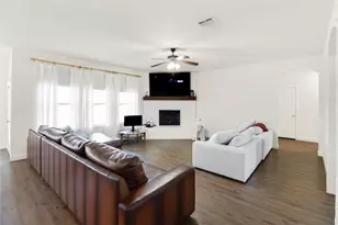 9524 Ocelot Ct, Godley, TX 76044 - Photo 6