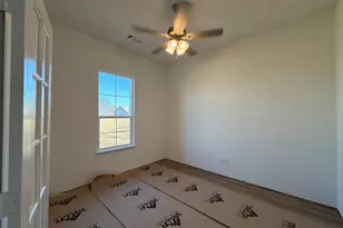 405 Hayden Faith Ct, Springtown, TX 76082 - Photo 6