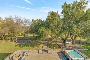 19069 Lakeview Ct, Whitney, TX 76692 - Photo 34