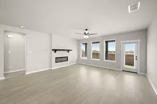 2401 Rams Horn Dr, Waxahachie, TX 75167 - Photo 10