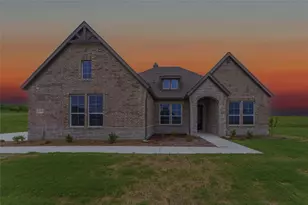 119 Hillview Trl, Decatur, TX 76234 - Photo 1