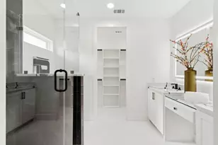 823 S Winnetka Ave, Dallas, TX 75208 - Photo 16