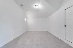 3849 Hawick Ln, Dallas, TX 75220 - Photo 16