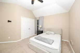 2106 Hunter Pl Ln, Arlington, TX 76006 - Photo 24