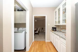 2106 Hunter Pl Ln, Arlington, TX 76006 - Photo 14