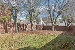 700 Pistachio Cir, Irving, TX 75063 - Photo 36