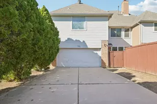 700 Pistachio Cir, Irving, TX 75063 - Photo 38