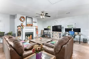 6608 Swanee Ct, Watauga, TX 76148 - Photo 4