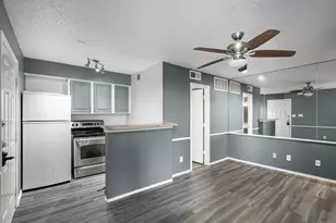 2311 Balsam Dr, Arlington, TX 76006 - Photo 4