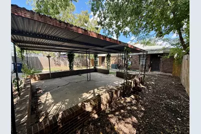 2946 Lipscomb Street, Fort Worth, TX 76110 - Photo 10