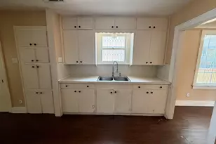 2946 Lipscomb St, Fort Worth, TX 76110 - Photo 18