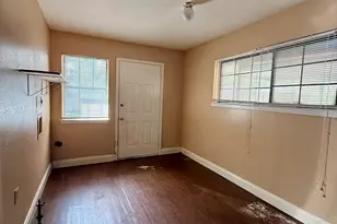 2946 Lipscomb St, Fort Worth, TX 76110 - Photo 22