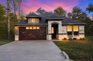 208 Driftwood Dr, Trinidad, TX 75163 - Photo 2