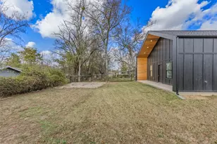 1900 Rosemary St, Greenville, TX 75401 - Photo 8