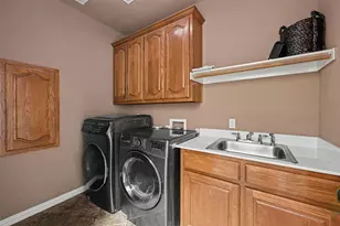 109 Silver Rose Blvd, Burleson, TX 76028 - Photo 10