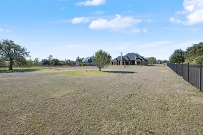109 Silver Rose Boulevard, Burleson, TX 76028 - Photo 26