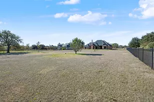 109 Silver Rose Blvd, Burleson, TX 76028 - Photo 26