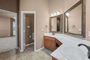 109 Silver Rose Blvd, Burleson, TX 76028 - Photo 20