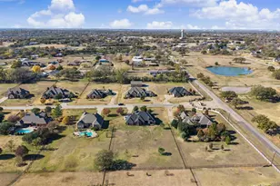 109 Silver Rose Blvd, Burleson, TX 76028 - Photo 30