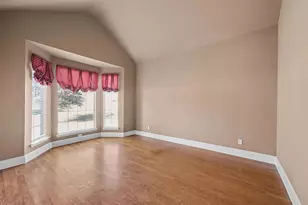 109 Silver Rose Blvd, Burleson, TX 76028 - Photo 4