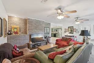 1202 Hopkins Dr, Denton, TX 76205 - Photo 6