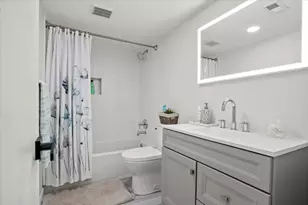 1916 Shorewood Dr, Grapevine, TX 76051 - Photo 32