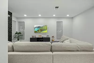 1916 Shorewood Drive, Grapevine, TX 76051 - Photo 8