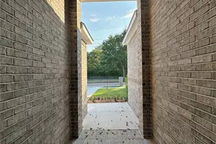 123 Bradshaw, Waxahachie, TX 75165 - Photo 2