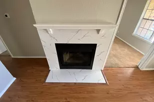 117 Stony Creek Dr, Euless, TX 76039 - Photo 4