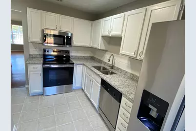 117 Stony Creek Drive, Euless, TX 76039 - Photo 6