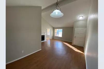 117 Stony Creek Drive, Euless, TX 76039 - Photo 2