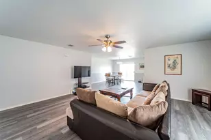 9844 Sparrow Hawk Ln, Fort Worth, TX 76108 - Photo 2