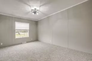 11609 Hardwood Ct, Fort Worth, TX 76135 - Photo 32